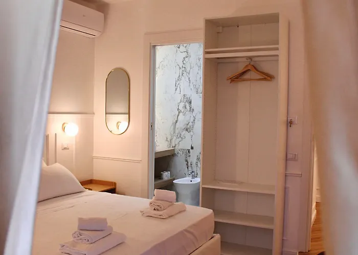 Mama House 2 - Trastevere 4* Rome